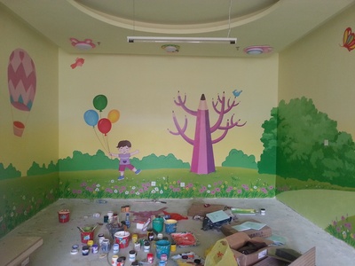 童夢天地 昆明西山區(qū)人民醫(yī)院兒童病房墻體彩繪，繪就溫暖療愈空間